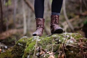 kelebihan sepatu gunung