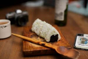 Review onigiri