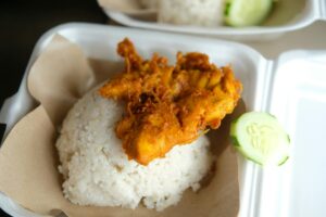 Ayam penyet